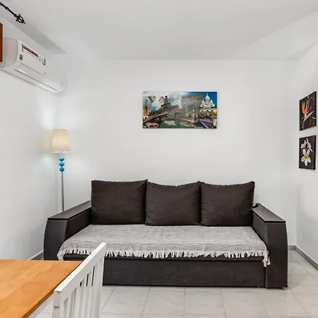 Joven Pura 10 Apartament